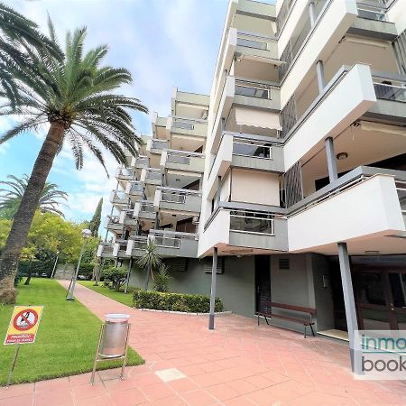 Solo Familias, Apartamento Climatizado Y Cerca De La Playa サロウ エクステリア 写真